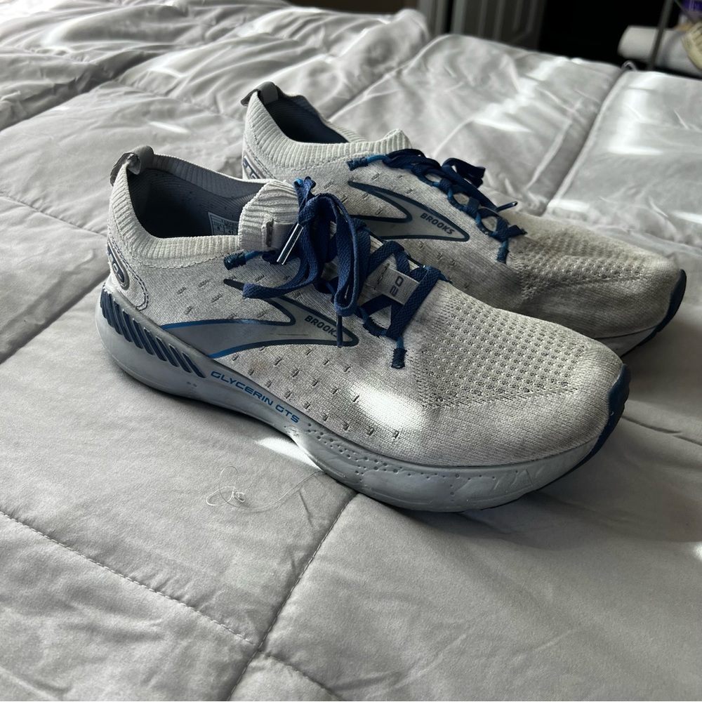 Brooks Glycerin 20 gray/blue size 8 men’s size 9.5 women’s